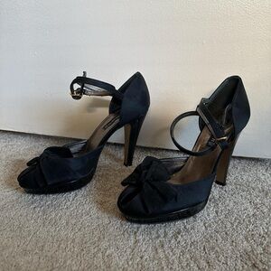 Chic Black Heels with Bow Detail